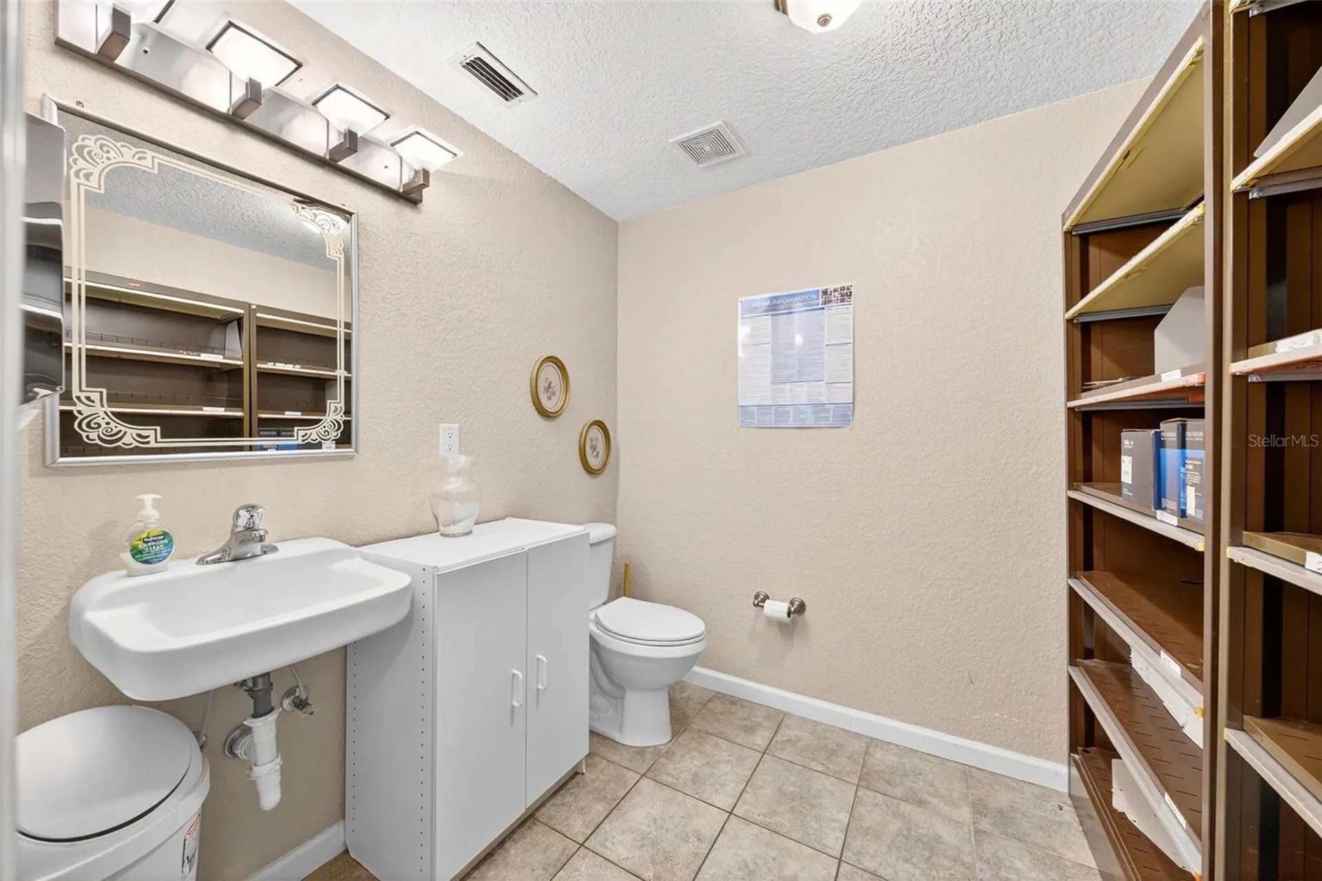 1318 S Eustis Street Eustis FL 32726