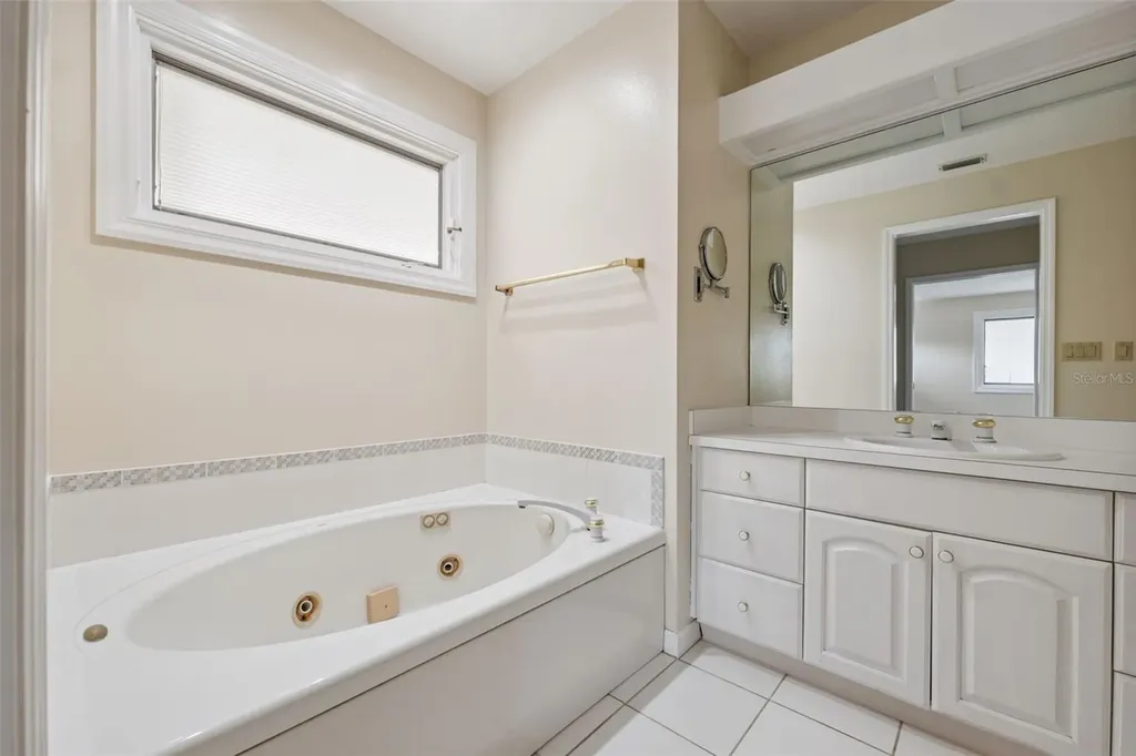 1906 Gulfview Drive Holiday FL 34691