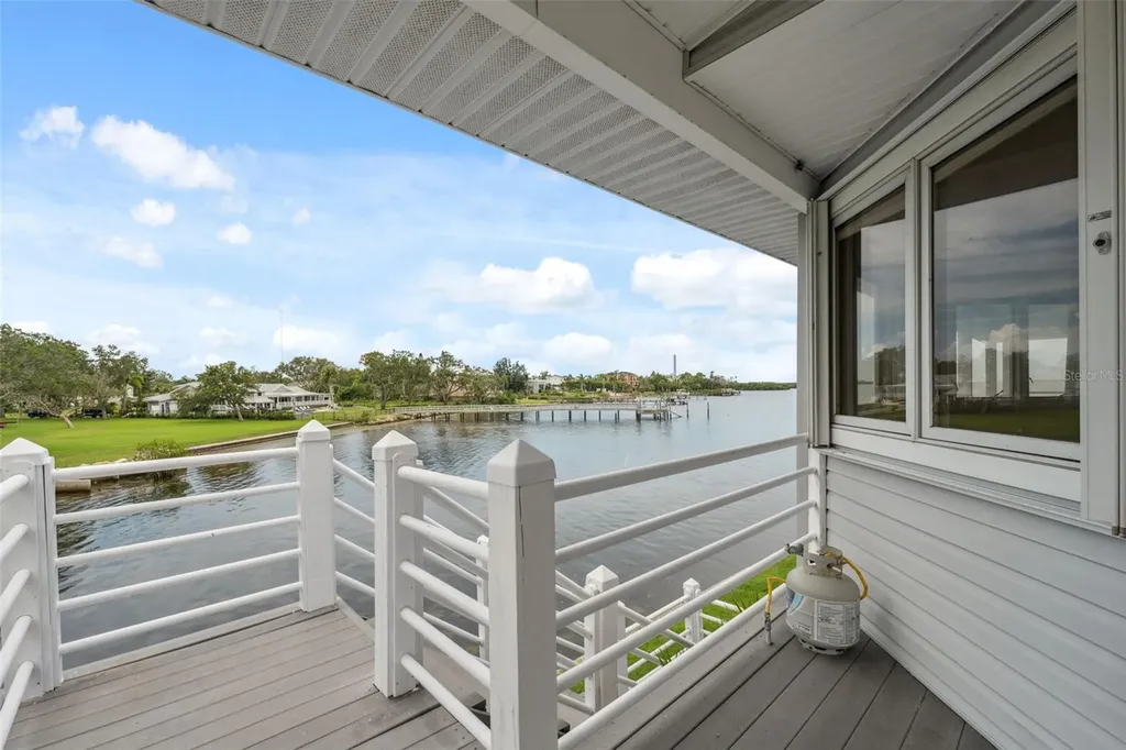 1906 Gulfview Drive Holiday FL 34691