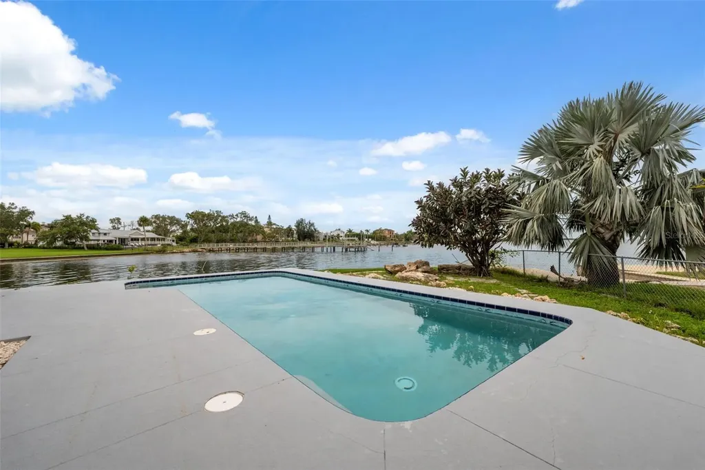 1906 Gulfview Drive Holiday FL 34691
