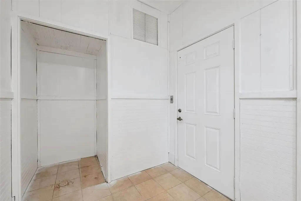 1906 Gulfview Drive Holiday FL 34691
