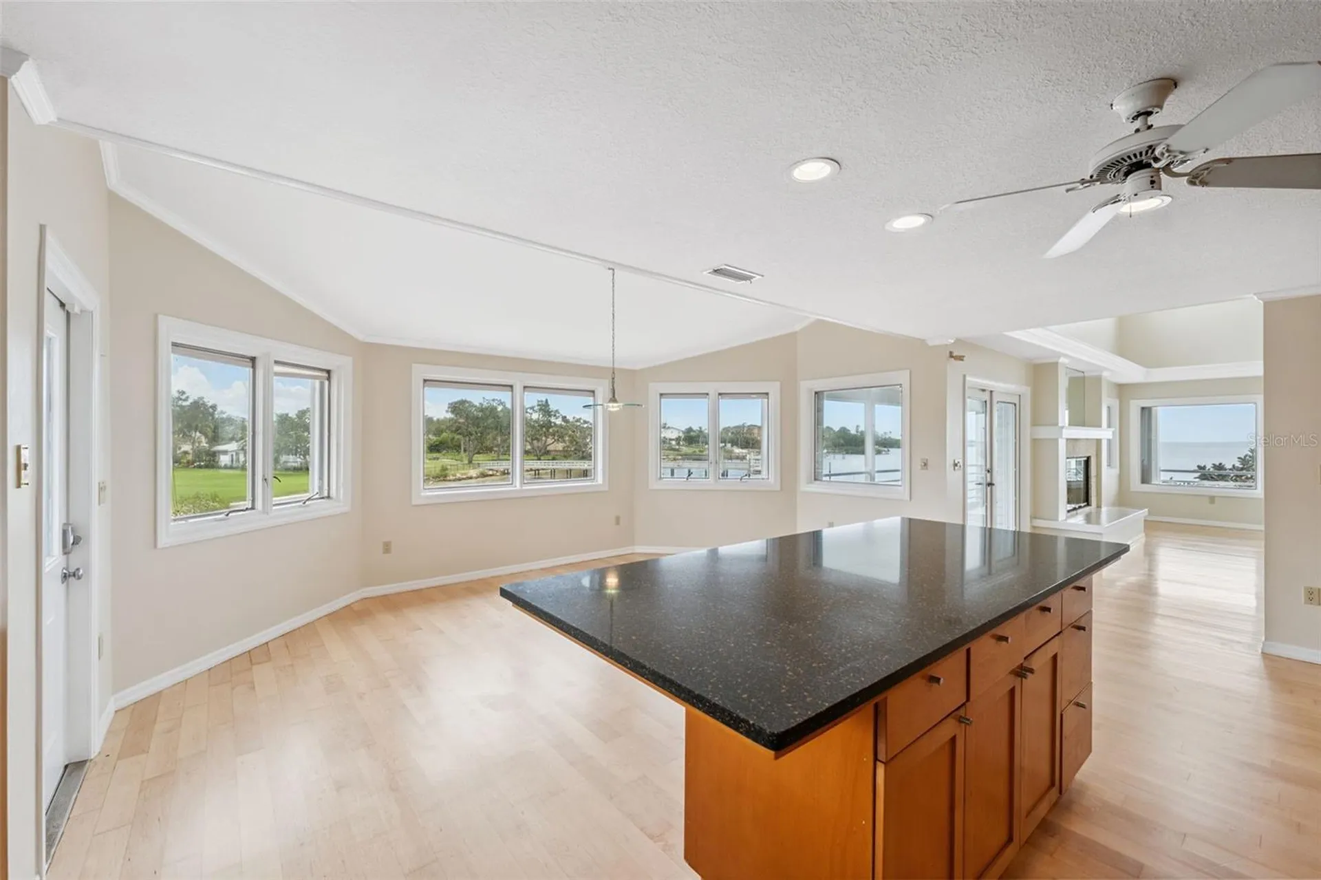 1906 Gulfview Drive Holiday FL 34691
