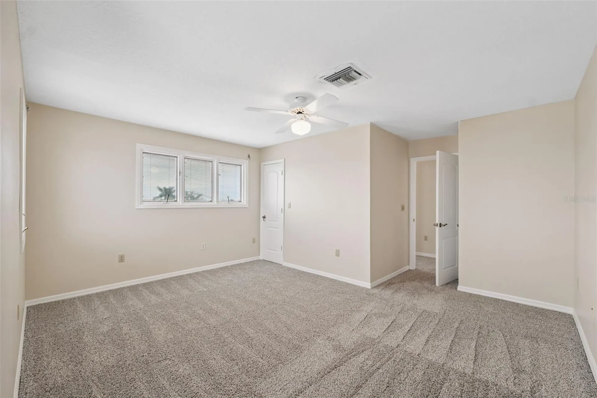 1906 Gulfview Drive Holiday FL 34691