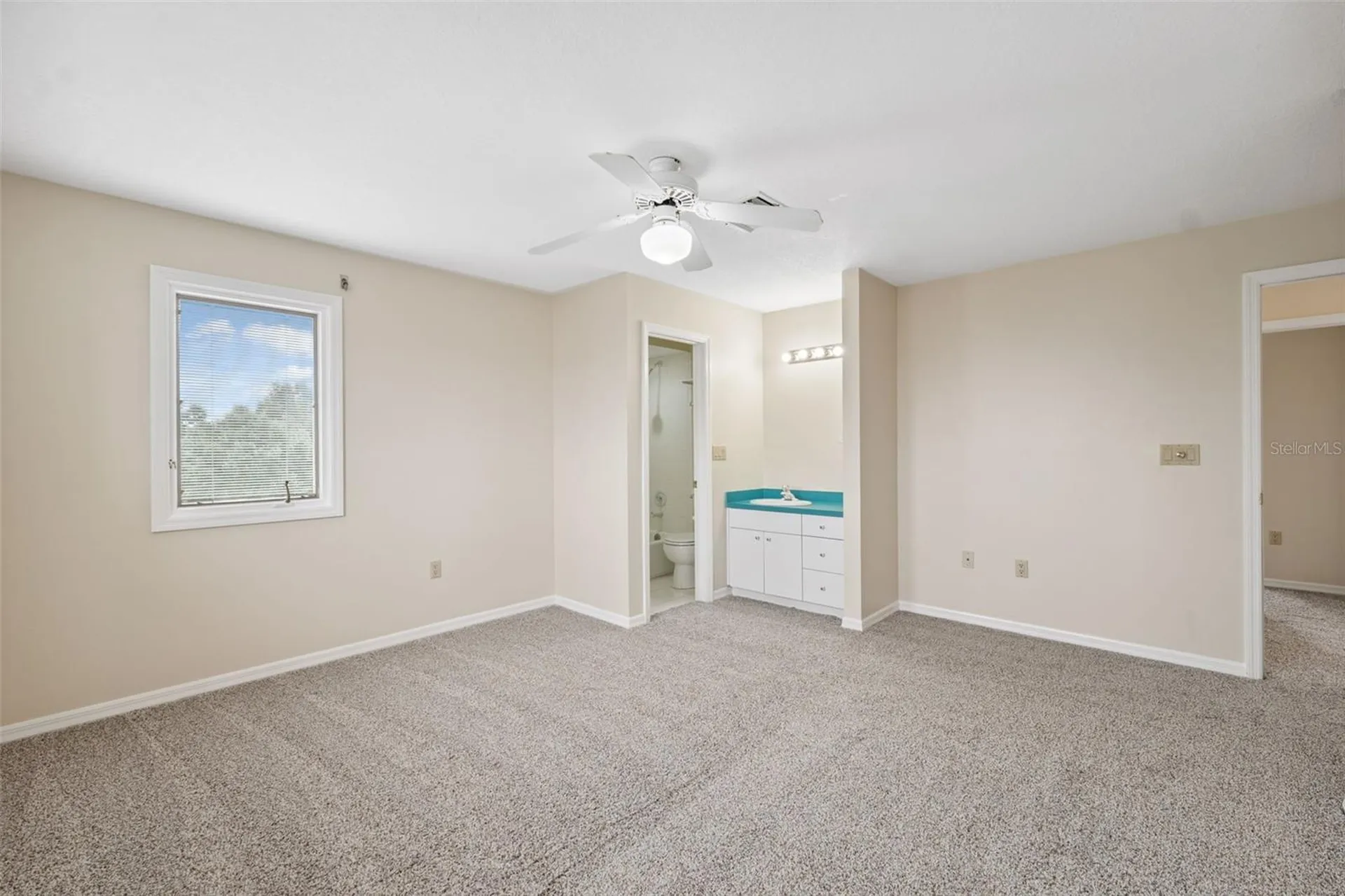 1906 Gulfview Drive Holiday FL 34691