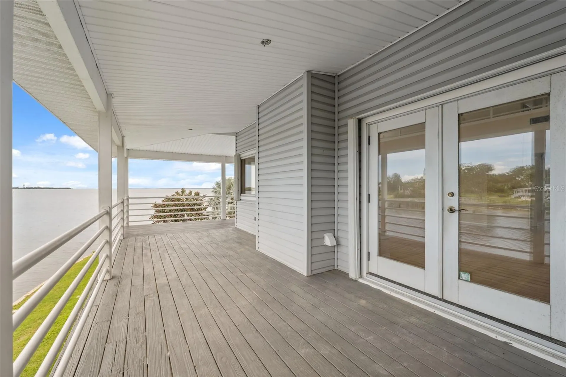 1906 Gulfview Drive Holiday FL 34691