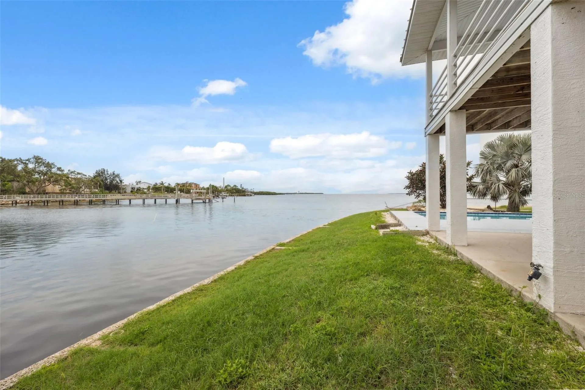 1906 Gulfview Drive Holiday FL 34691