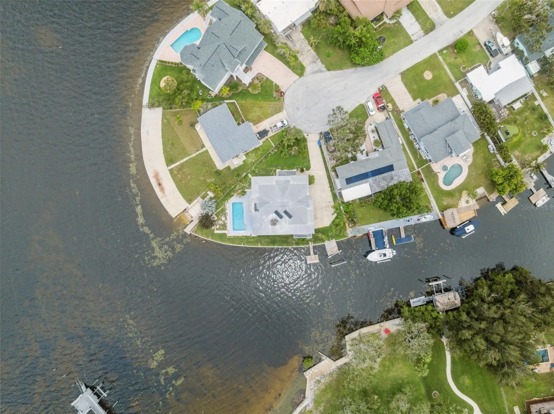 1906 Gulfview Drive Holiday FL 34691