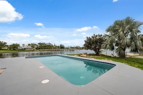 1906 Gulfview Drive Holiday FL 34691