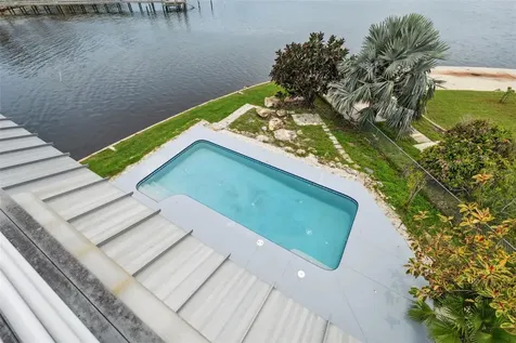 1906 Gulfview Drive Holiday FL 34691