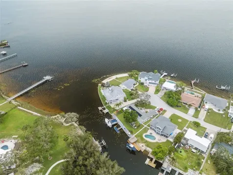 1906 Gulfview Drive Holiday FL 34691