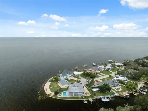 1906 Gulfview Drive Holiday FL 34691