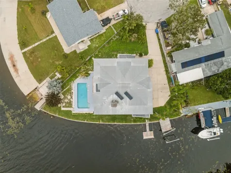 1906 Gulfview Drive Holiday FL 34691