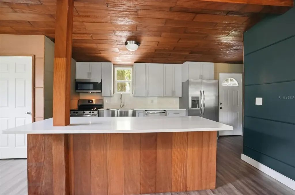 320 S Otis Avenue Lecanto FL 34461