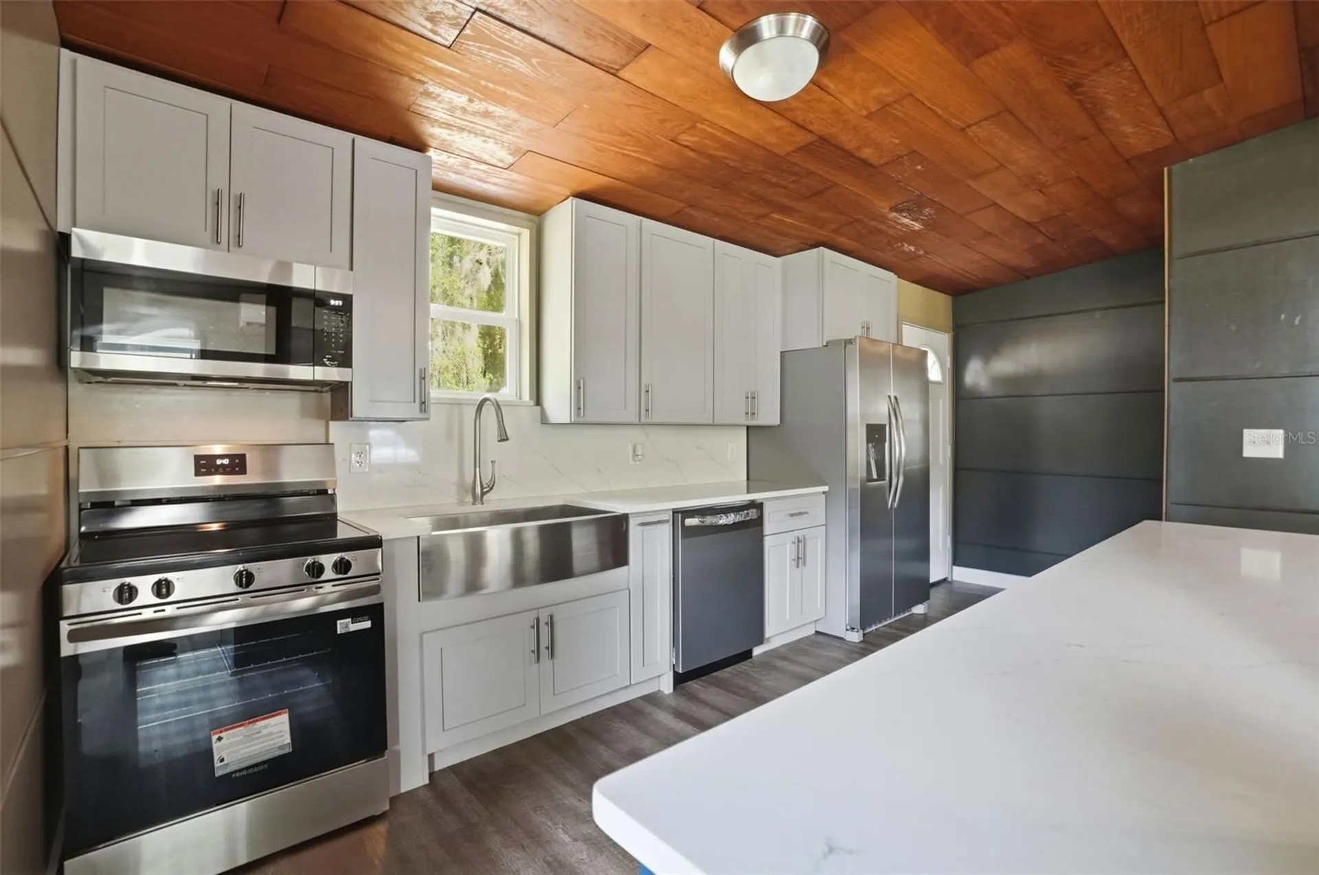 320 S Otis Avenue Lecanto FL 34461
