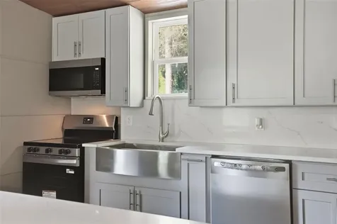 320 S Otis Avenue Lecanto FL 34461