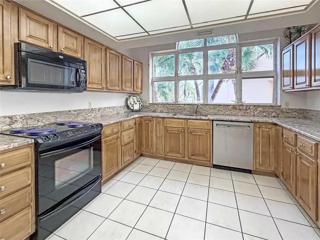 1630 Royal Palm Drive S St Petersburg FL 33707
