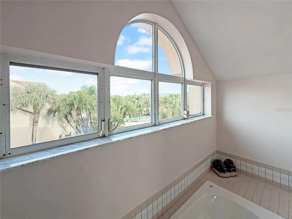 1630 Royal Palm Drive S St Petersburg FL 33707