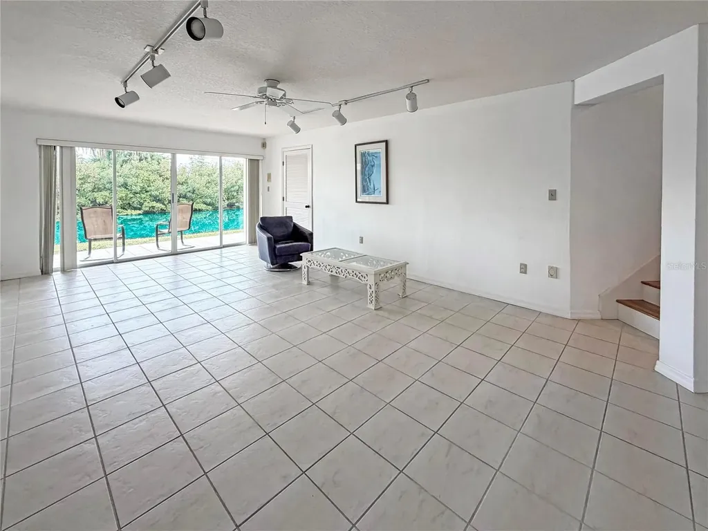1630 Royal Palm Drive S St Petersburg FL 33707