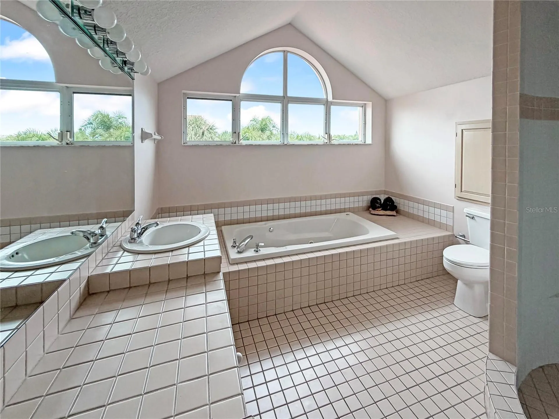 1630 Royal Palm Drive S St Petersburg FL 33707