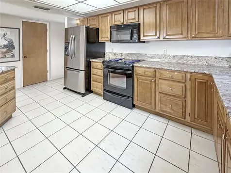 1630 Royal Palm Drive S St Petersburg FL 33707