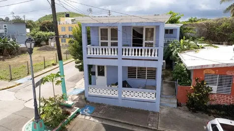 112 Calle Muñoz Rivera Vieques PR 00765