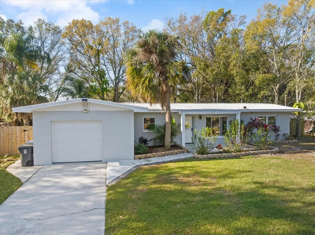 432 Country Club Drive Oldsmar FL 34677