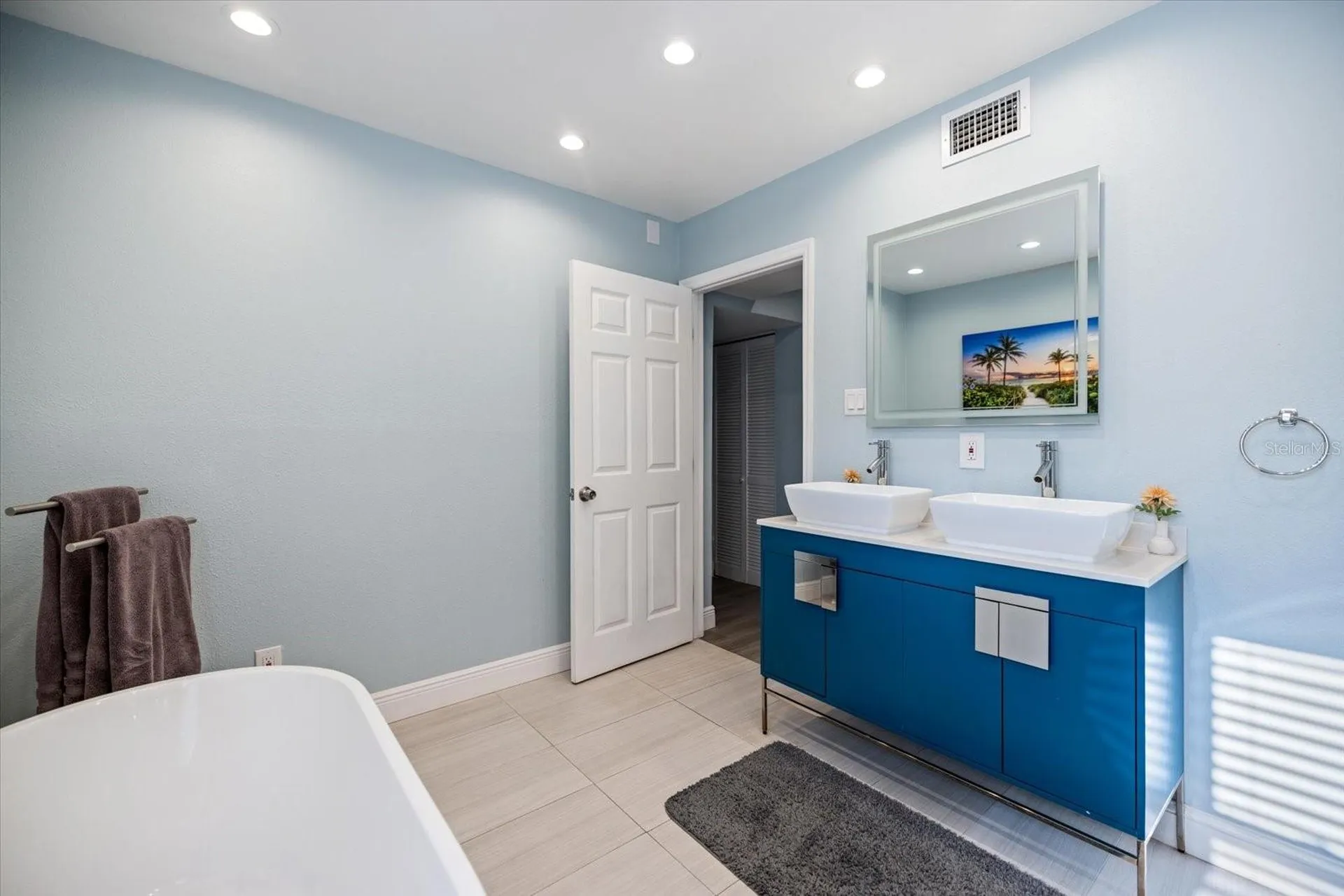 432 Country Club Drive Oldsmar FL 34677