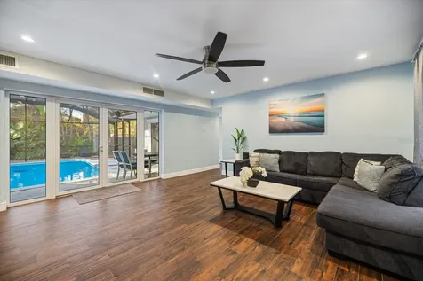 432 Country Club Drive Oldsmar FL 34677