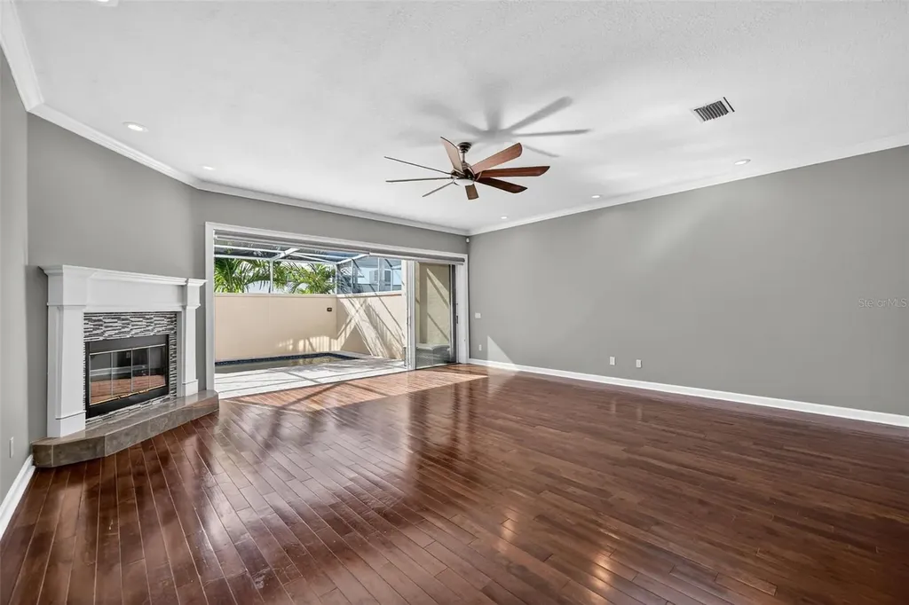 348 Larboard Way Clearwater Beach FL 33767