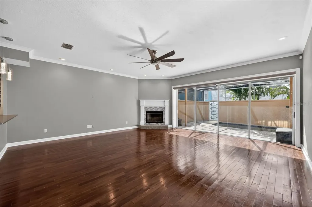 348 Larboard Way Clearwater Beach FL 33767