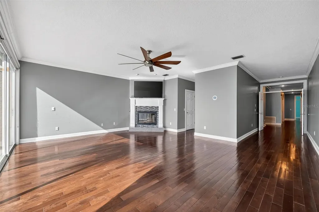 348 Larboard Way Clearwater Beach FL 33767
