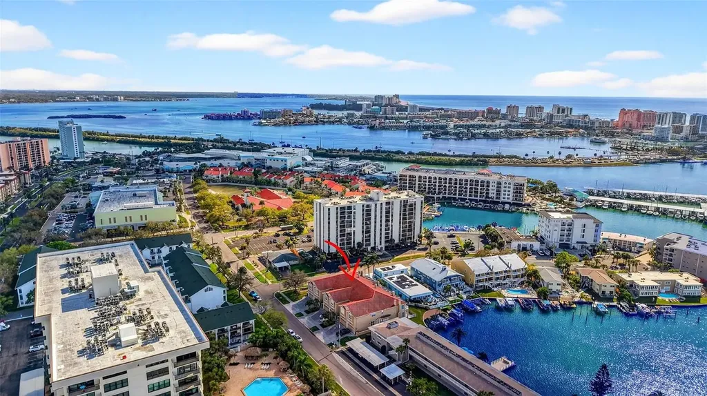 348 Larboard Way Clearwater Beach FL 33767