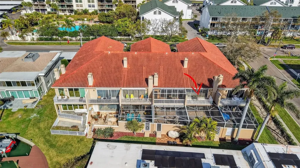 348 Larboard Way Clearwater Beach FL 33767