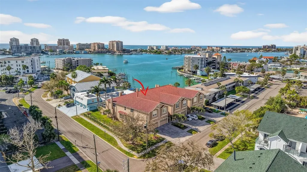 348 Larboard Way Clearwater Beach FL 33767
