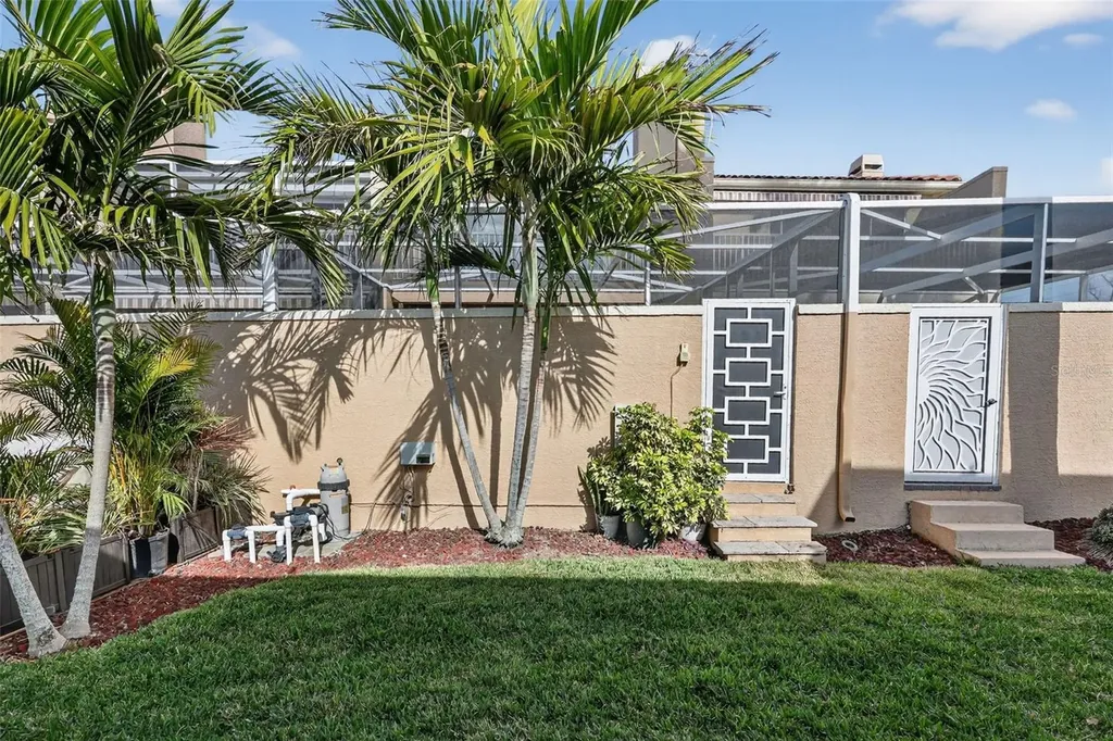 348 Larboard Way Clearwater Beach FL 33767