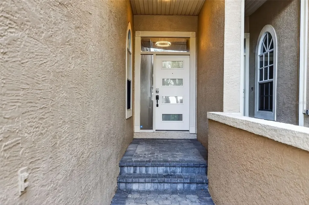 348 Larboard Way Clearwater Beach FL 33767