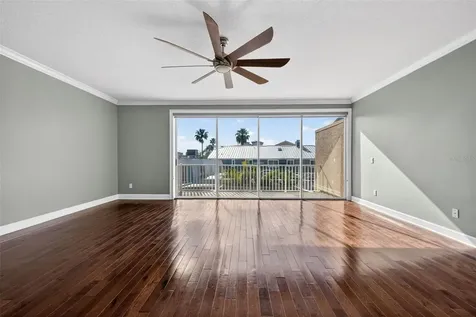 348 Larboard Way Clearwater Beach FL 33767