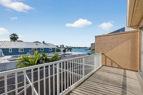348 Larboard Way Clearwater Beach FL 33767