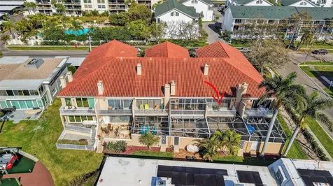 348 Larboard Way Clearwater Beach FL 33767