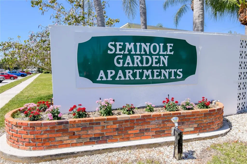 8325 112th Street Seminole FL 33772