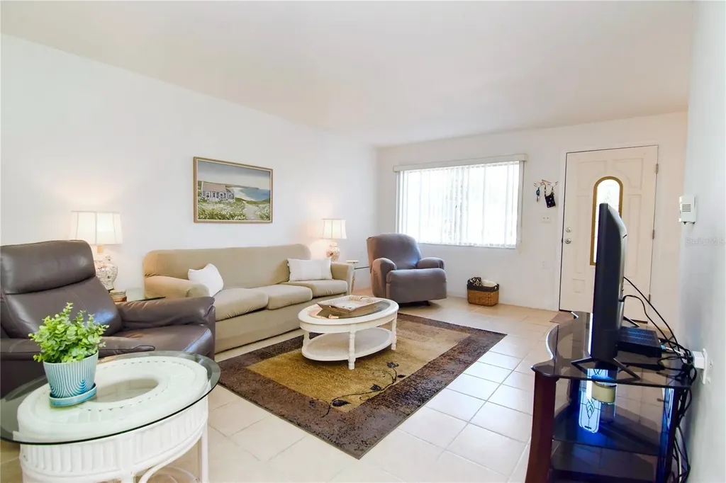 8325 112th Street Seminole FL 33772
