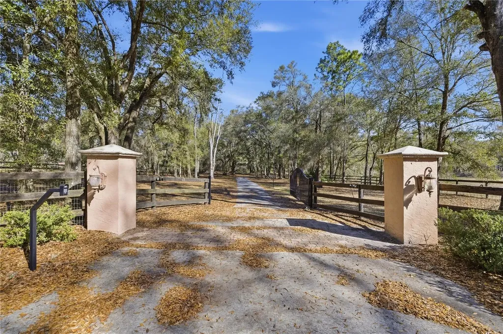 19 Northern Dancer Drive Ocala FL 34482