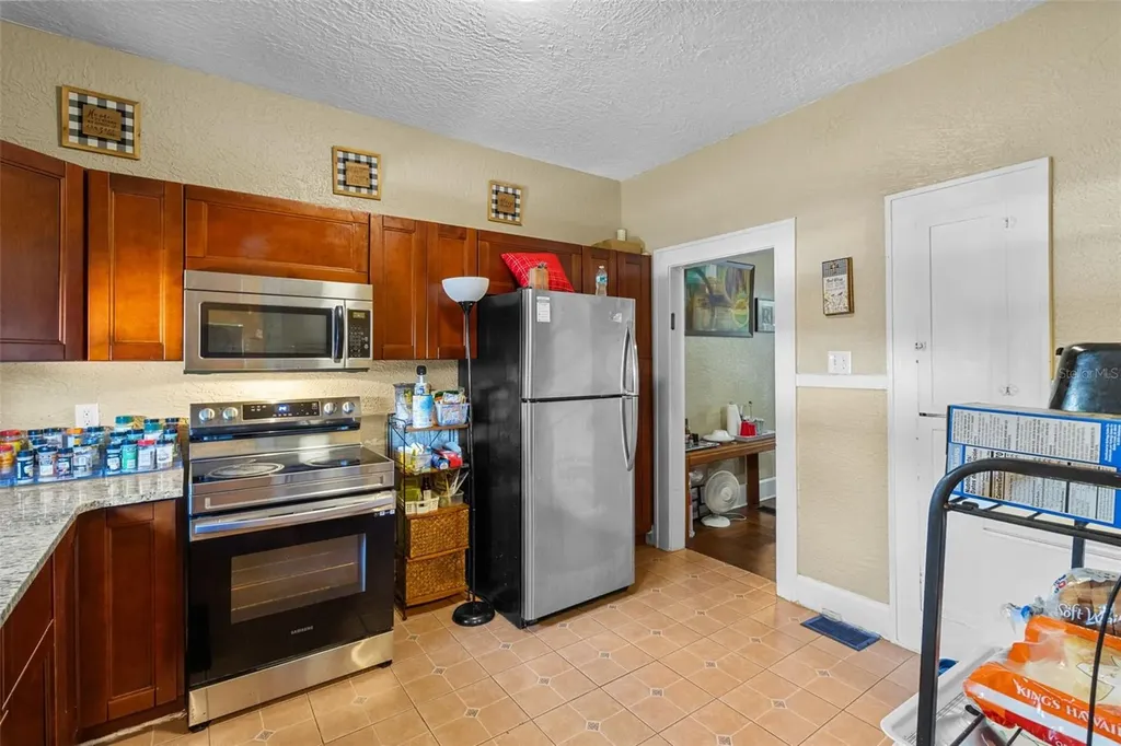 1900 17th Street S St Petersburg FL 33712
