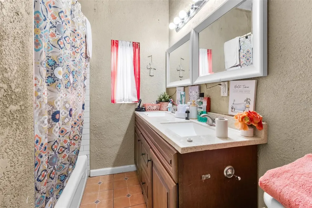 1900 17th Street S St Petersburg FL 33712