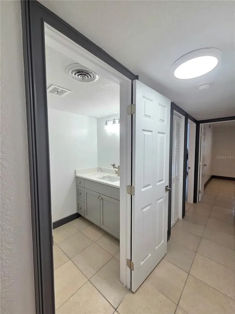 10215 Manatee Avenue W Bradenton FL 34209