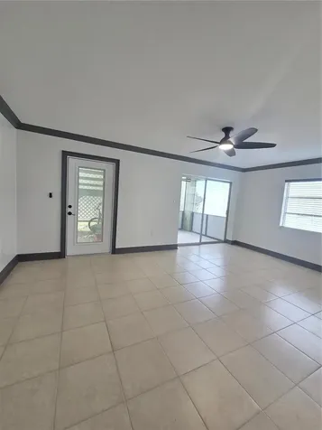 10215 Manatee Avenue W Bradenton FL 34209