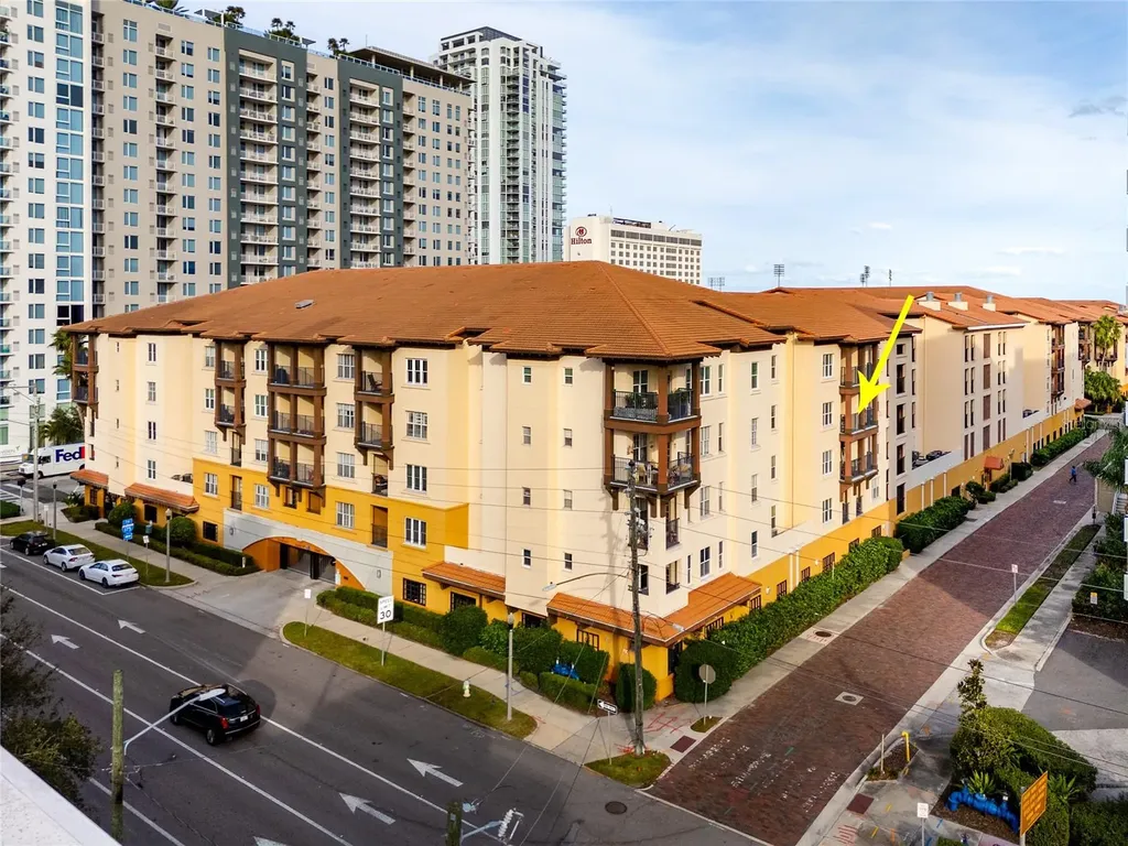 200 4th Avenue S St Petersburg FL 33701