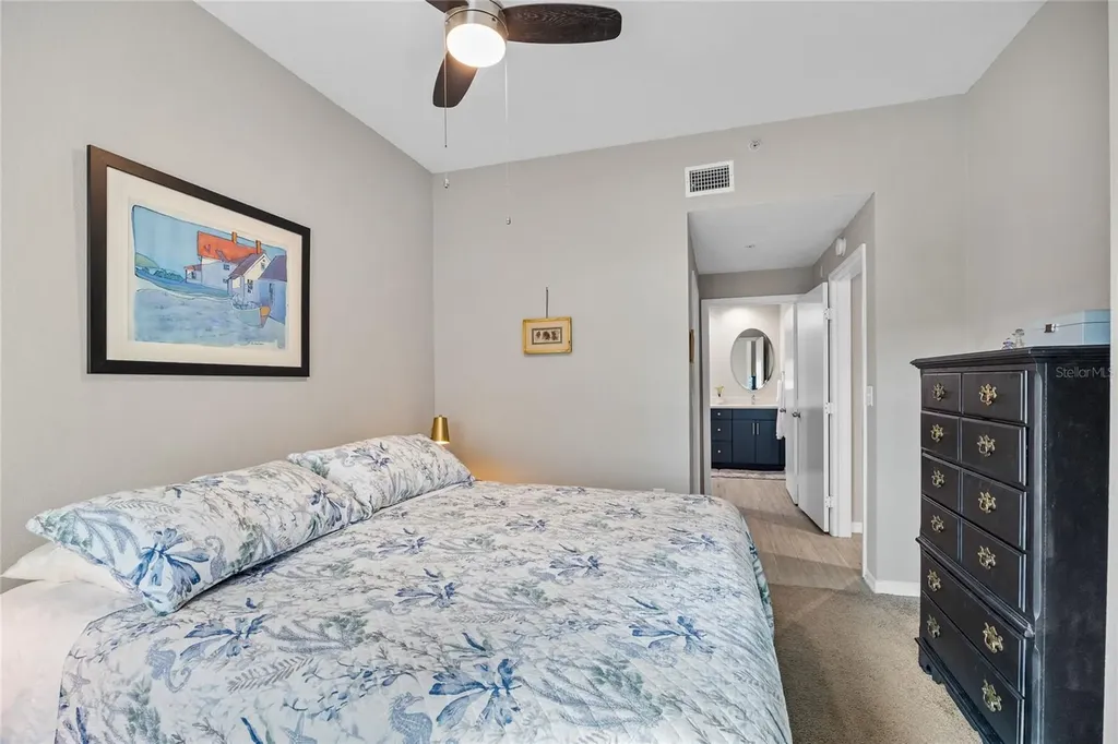 200 4th Avenue S St Petersburg FL 33701