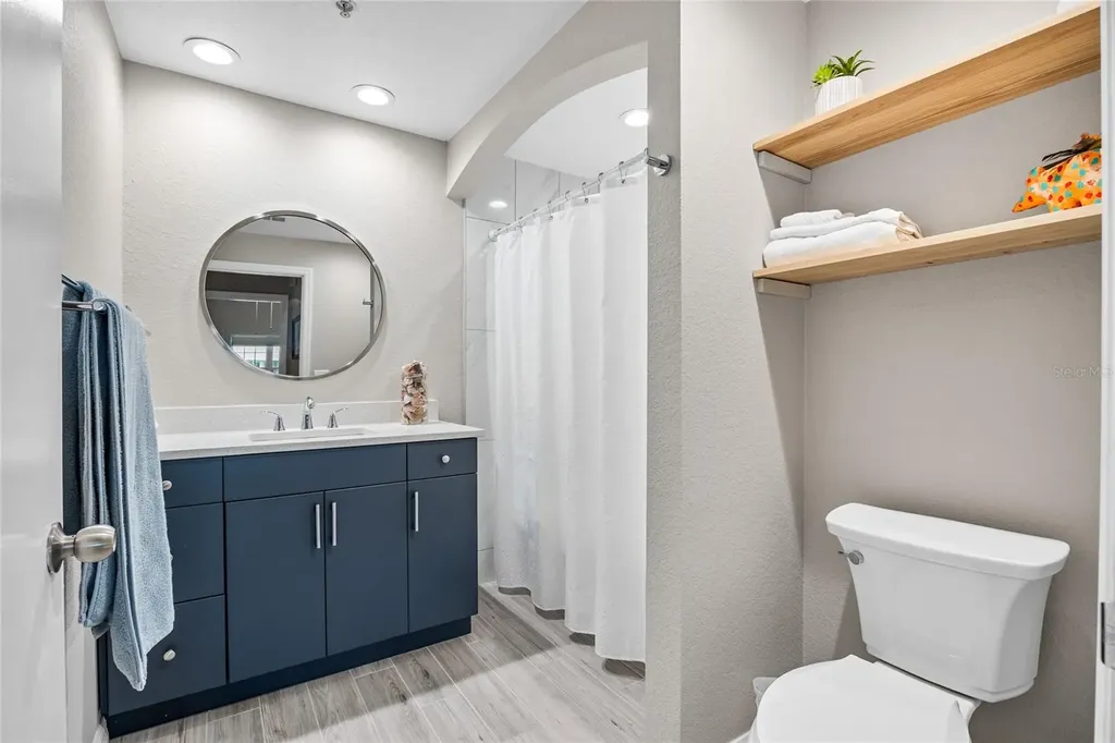 200 4th Avenue S St Petersburg FL 33701