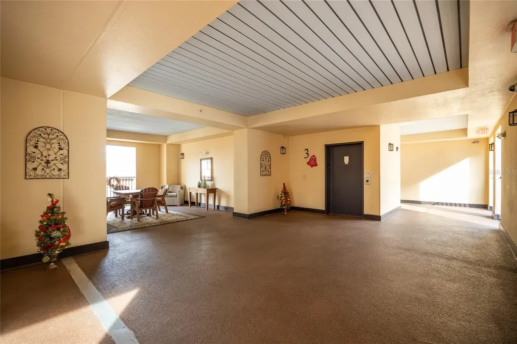 200 4th Avenue S St Petersburg FL 33701